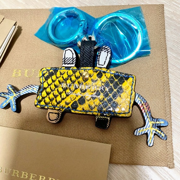 Burberry London England Python Embossed Robot Charm - Picture 4 of 4